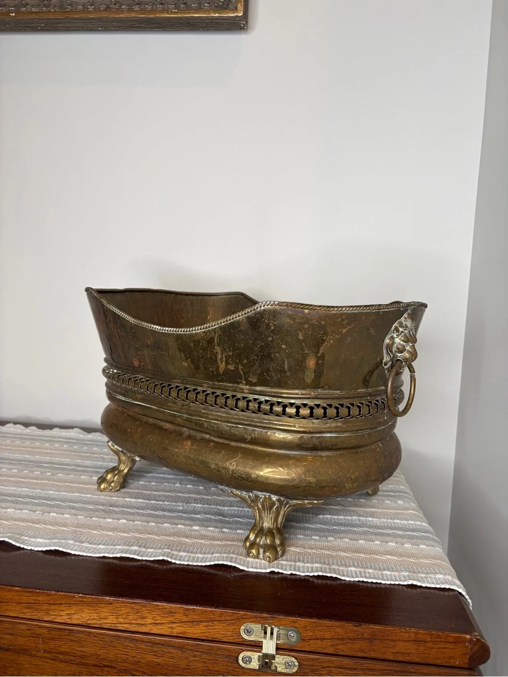 Hammered Embossed Brass Clawfoot Planter Jardinière Ornate Centerpiece 1800s